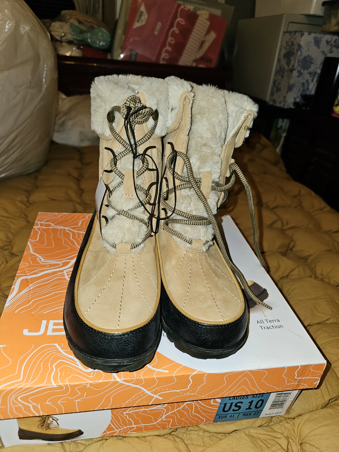 JBU Women's Snow Boots Size 10