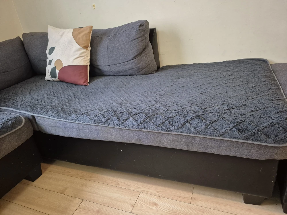 Large 6-Seater Sectional + Ottoman (Must Go!) - photo 2