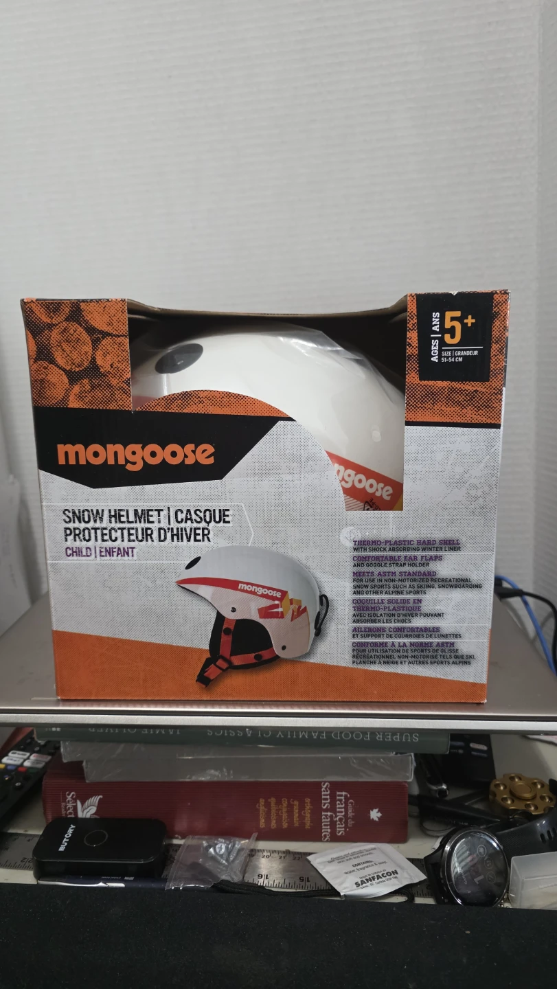 Mongoose Child Snow Helmet - Size 51-54 cm Brand New