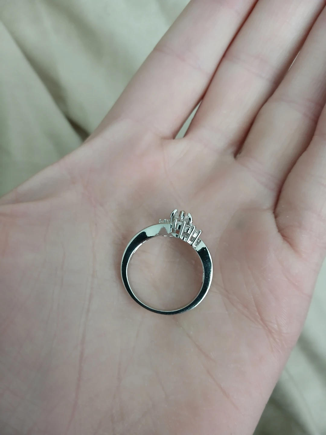 Marquise & Round Cut 925 Silver And Moissanite Ring - photo 3