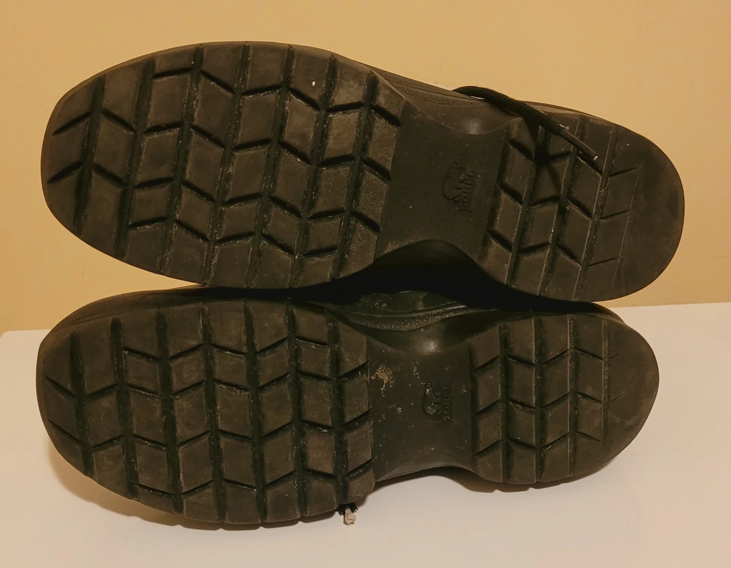 Size 11 Sorel Winter Boots - photo 2