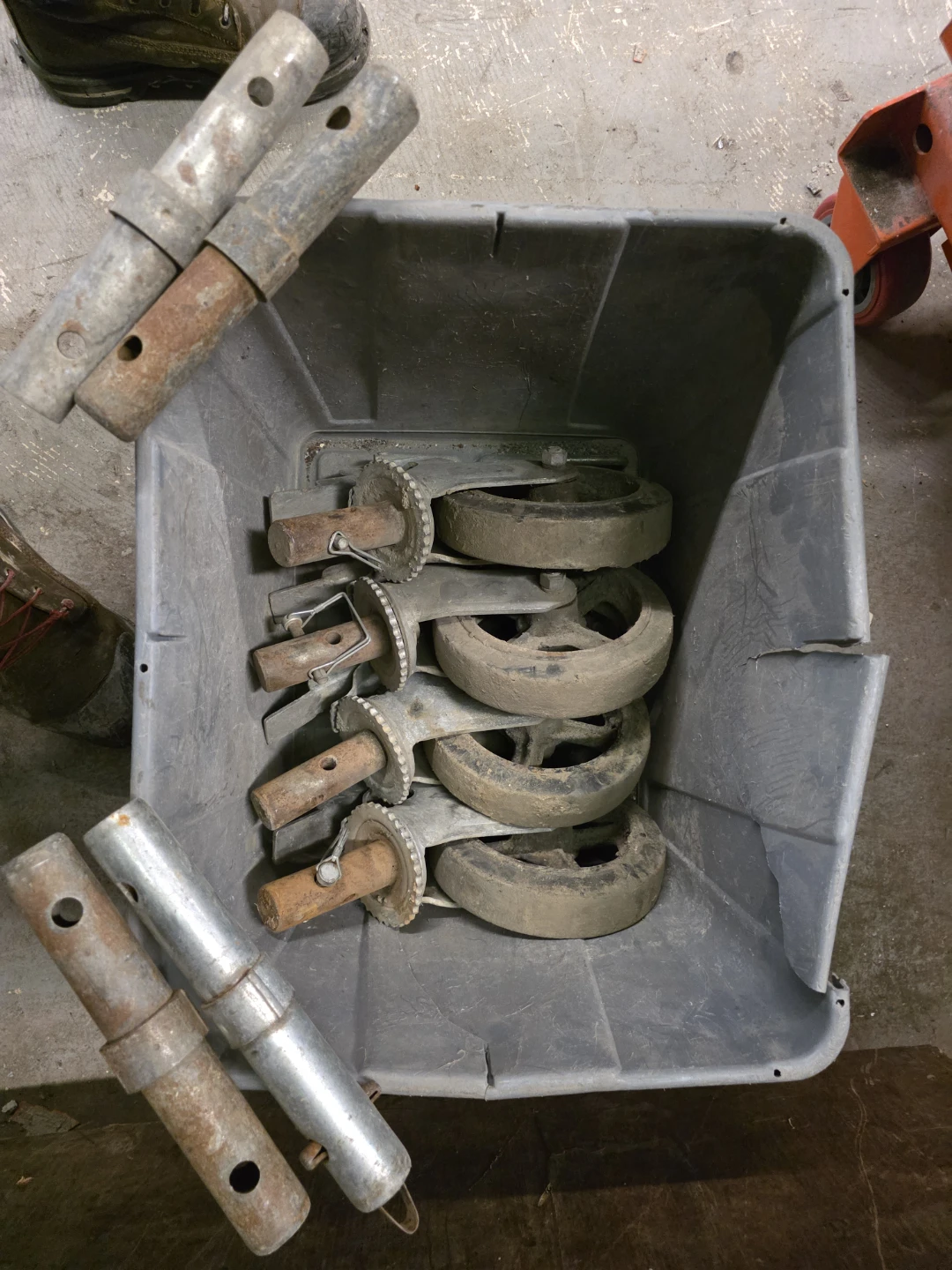 Set of 4 Scaffolding Casters with Pins - photo 2