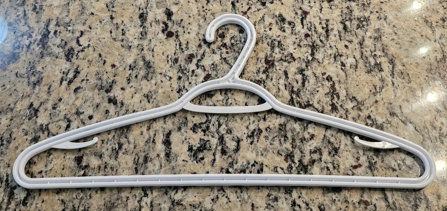 Set of 30 White Plastic Clothes Hanger