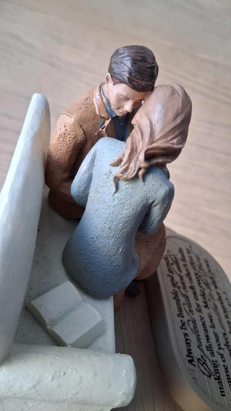 Prayer Couple - photo 4