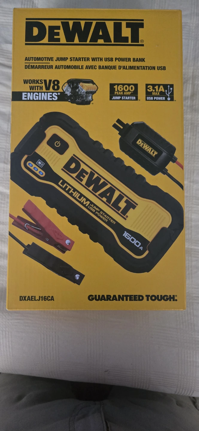 DeWalt 1600A Automotive Jump Starter with USB Power Bank - photo 2
