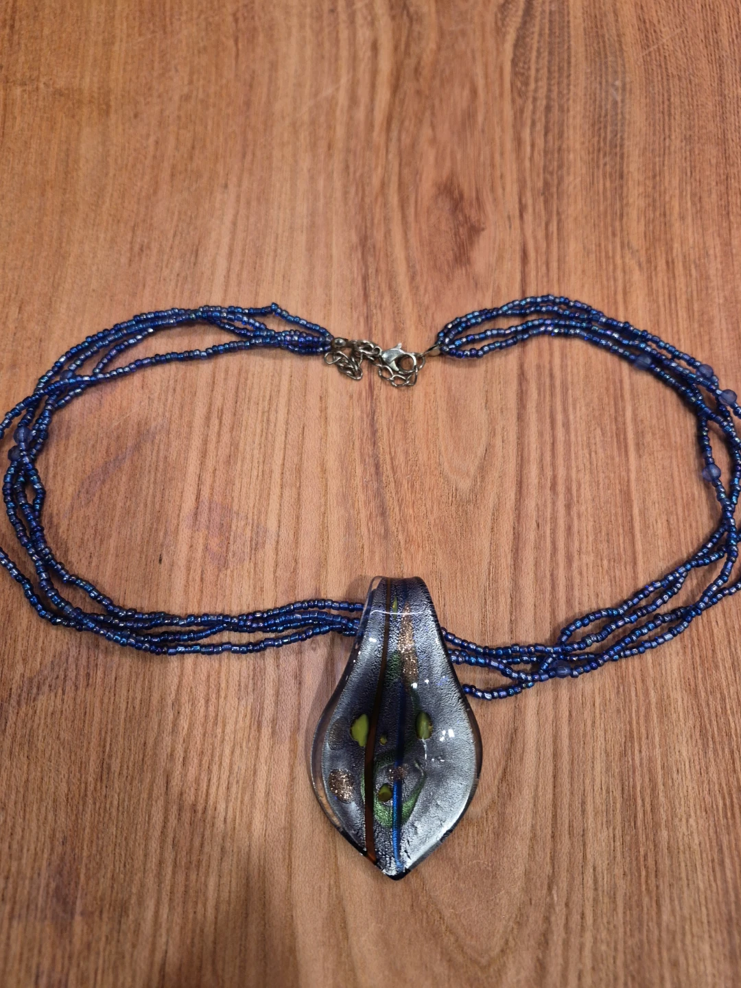 Beautiful 1 1/2" Glass Pentant with Seed Beads Strands Necklace - photo 5