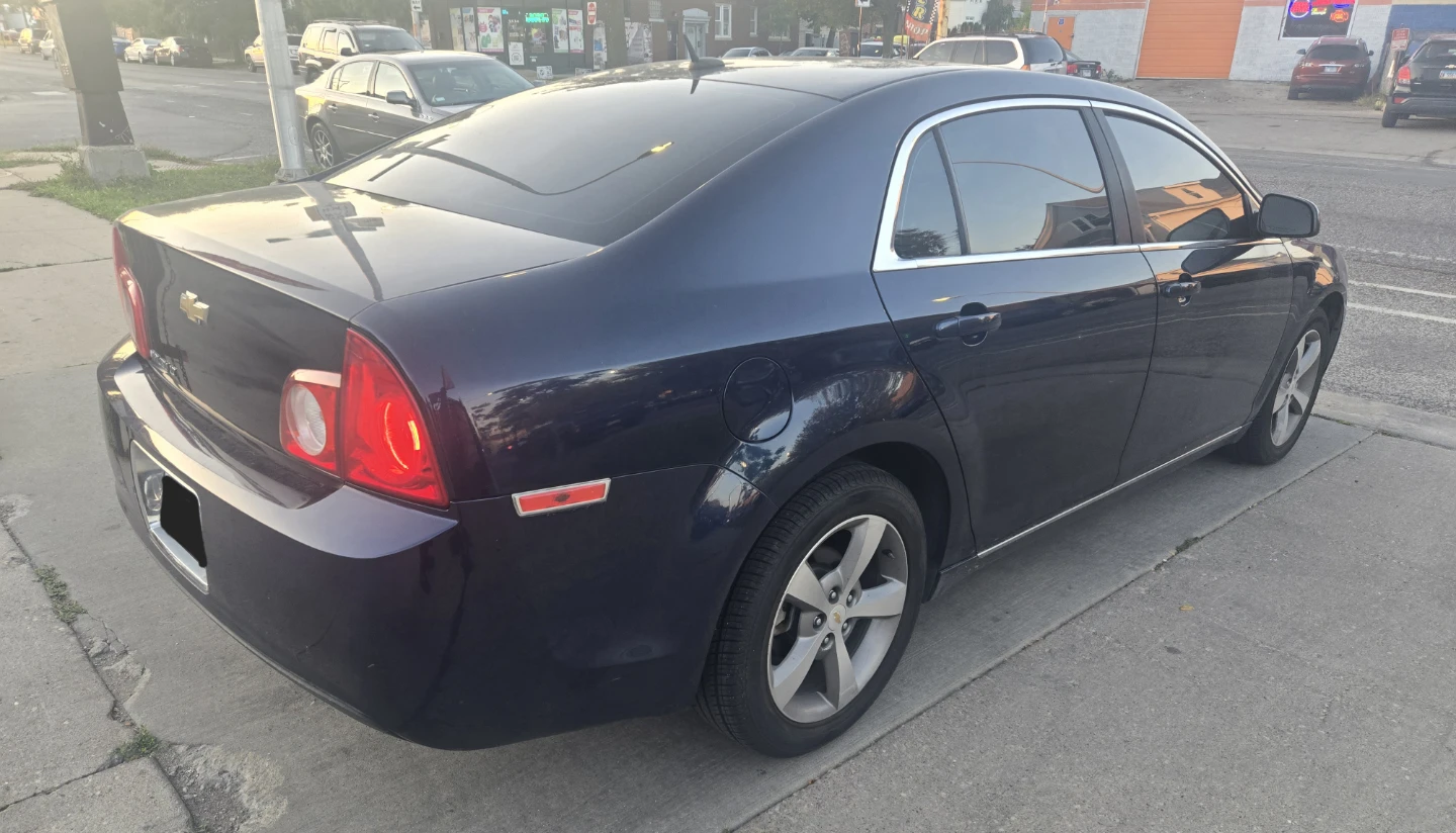**2011 CHEVY MALIBU** GREAT RUNNER - photo 3
