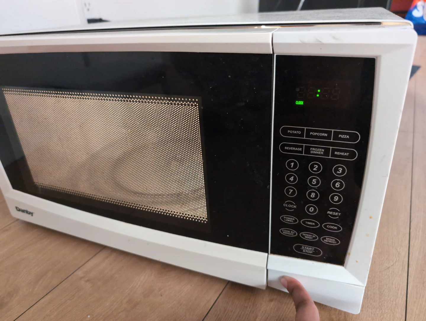 Danby Microwave - White - photo 5