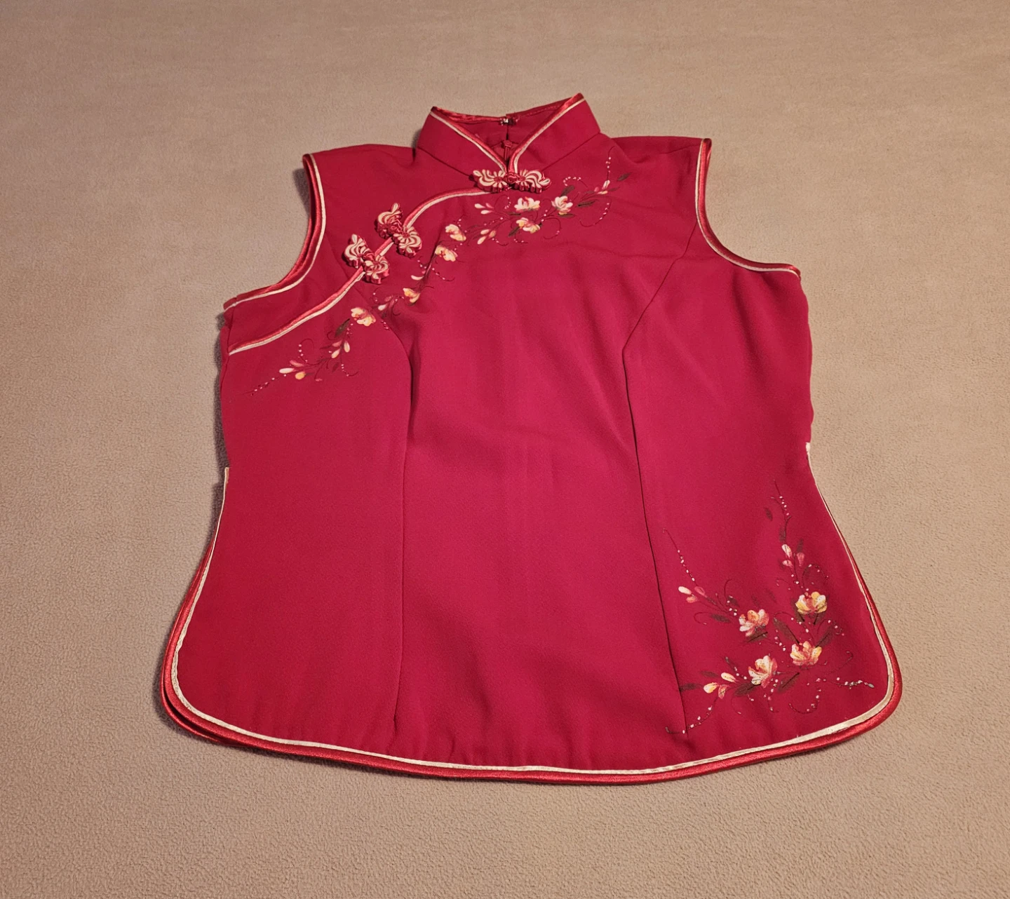 NEW Beautiful Red Cheongsam Top S/M $15