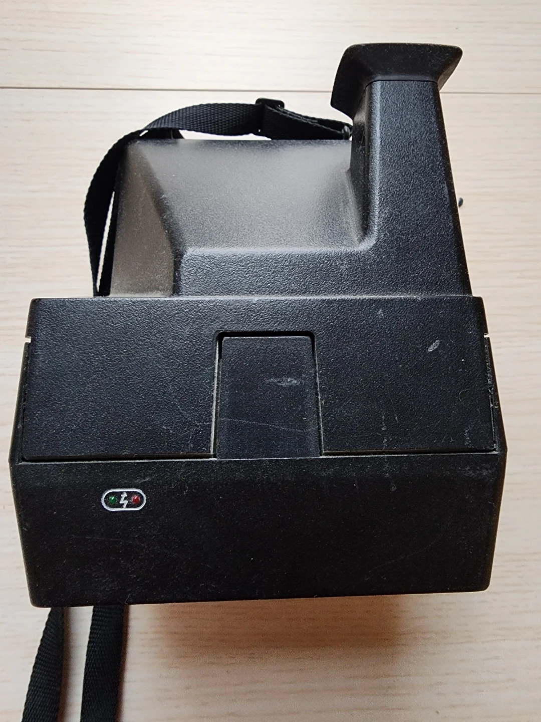 Vintage Polaroid Sun 600 LMS Instant Camera - photo 2