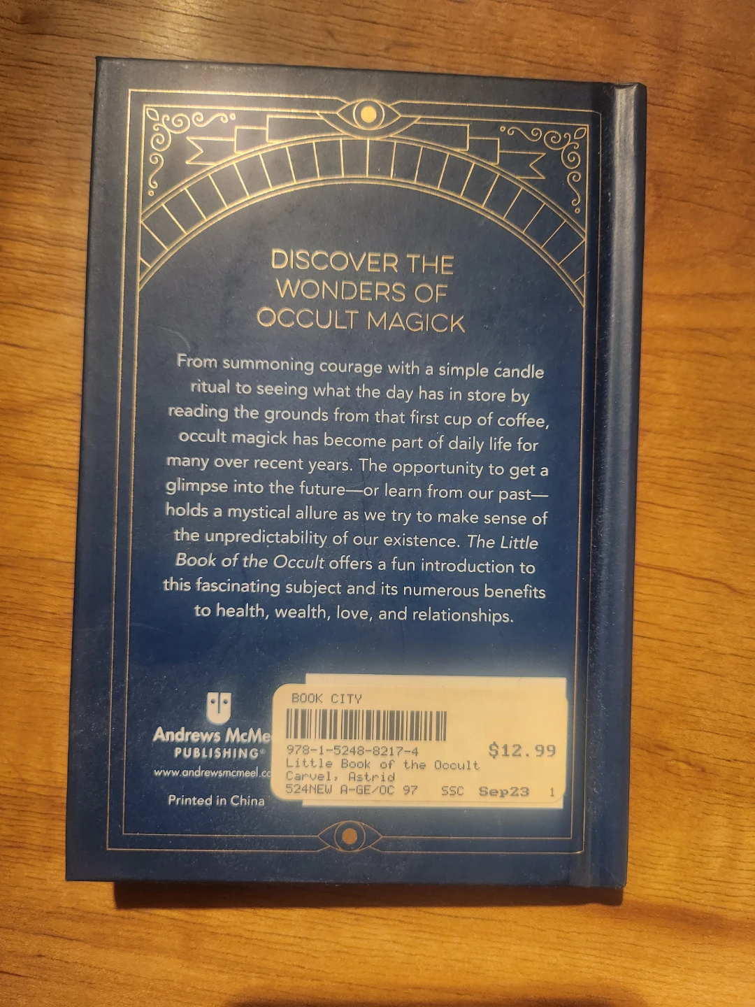 The Little Book of the Occult by Astrid Carvel - photo 2