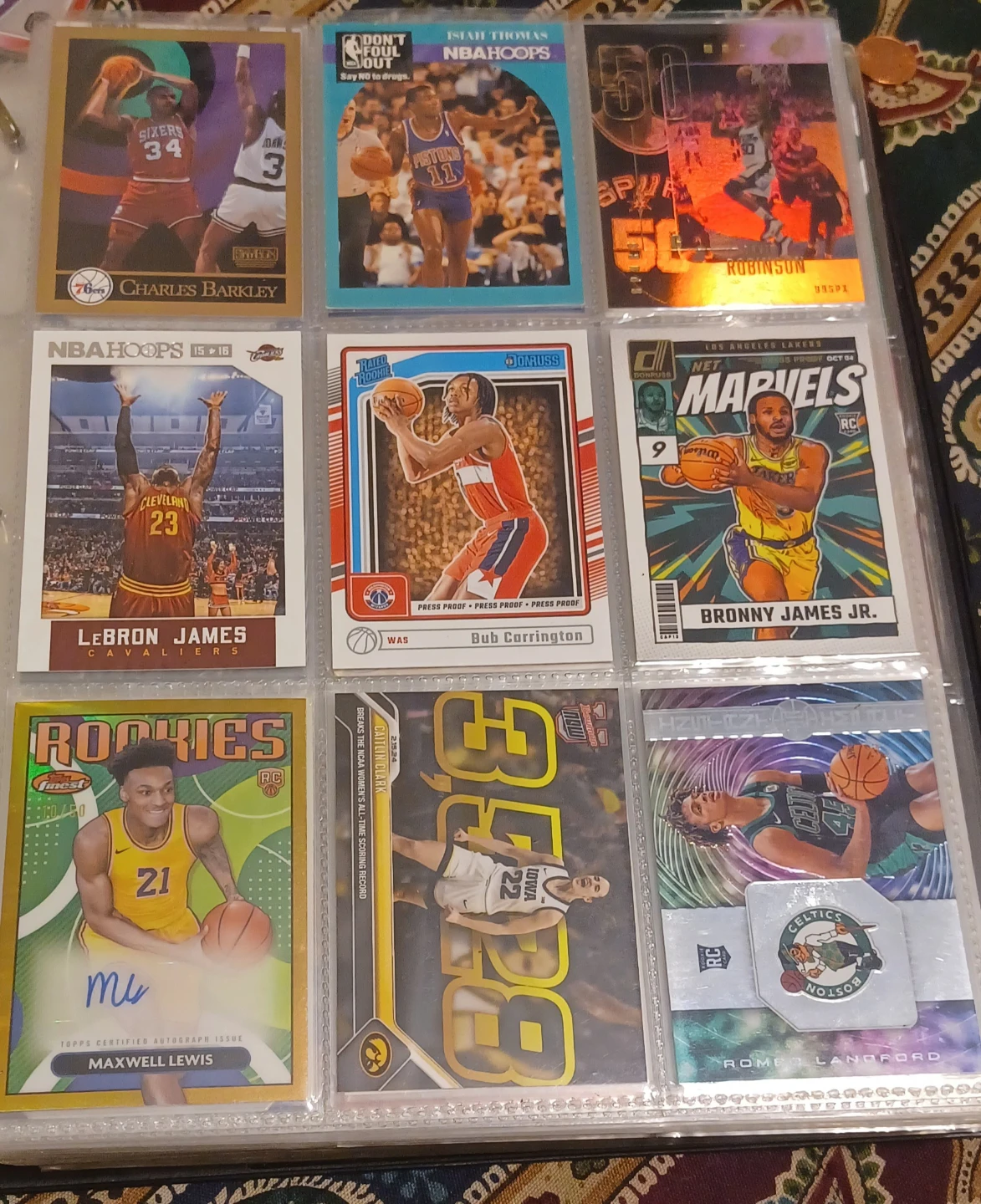 2 binders (basketball&baseball) - photo 2