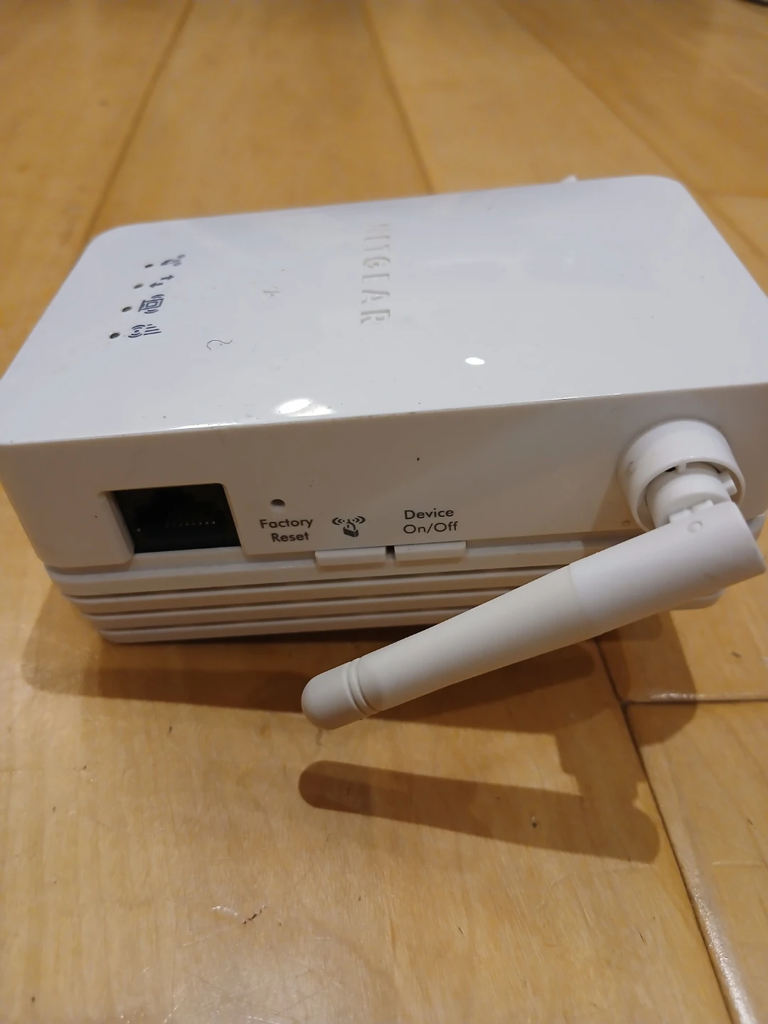 Netgear WiFi Range Extender - photo 2