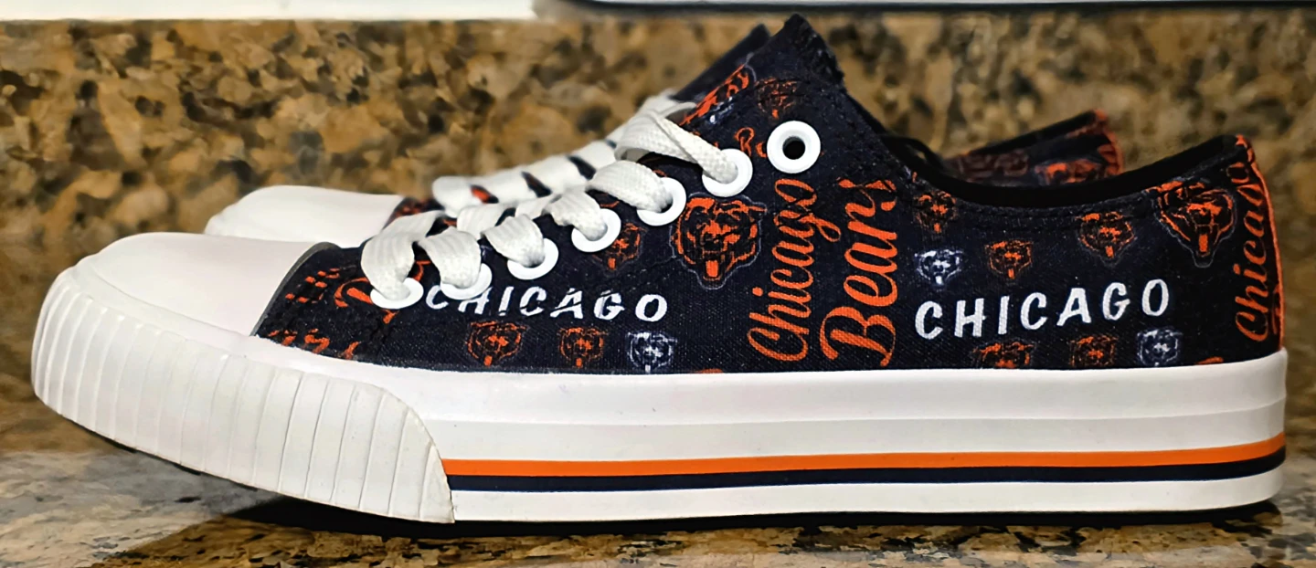 Chicago Bears Shoes - Women's Size 6 - photo 2