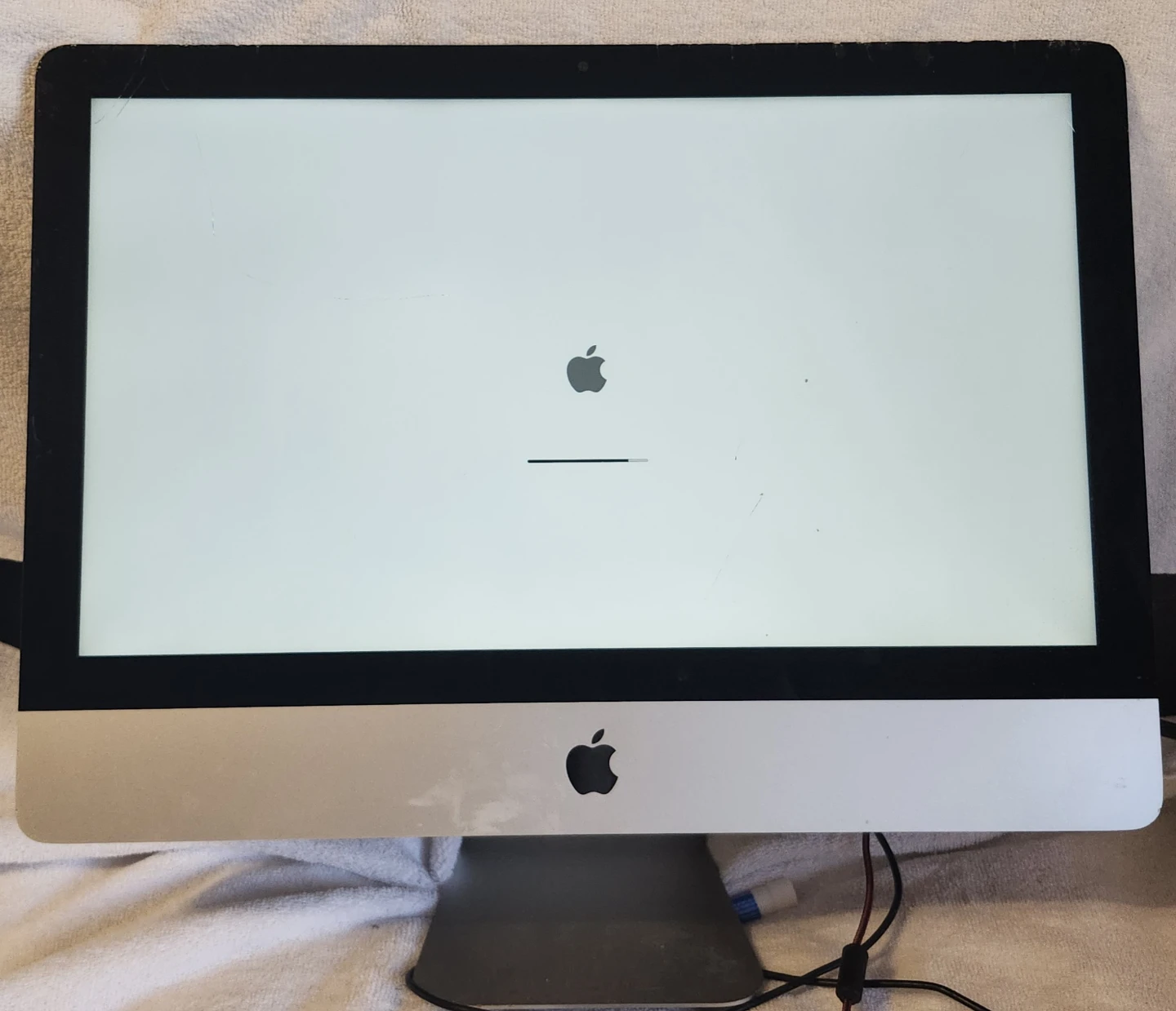 Mac Desktop model A1418 - For parts or repair.