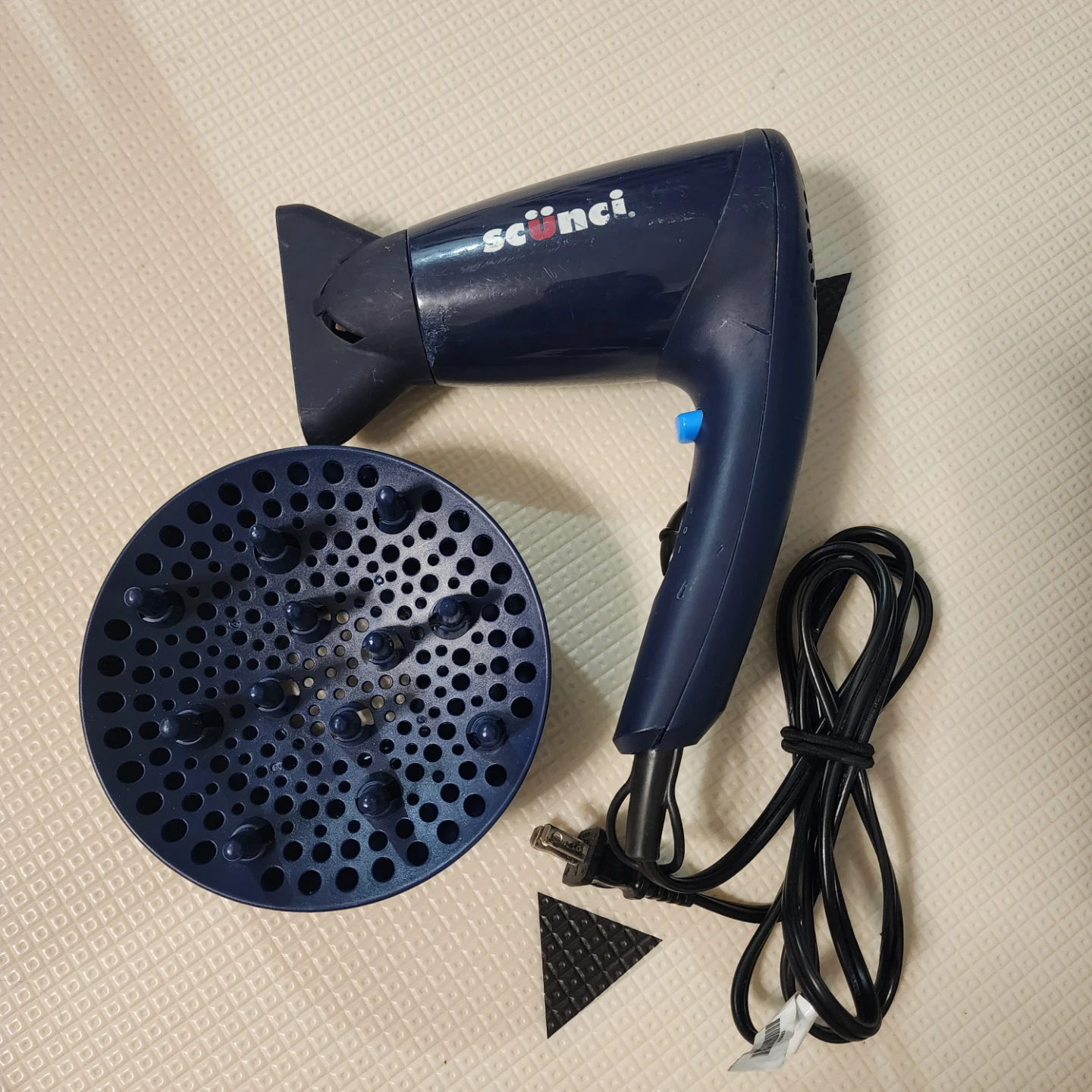 Scunci Hair Dryer with Diffuser