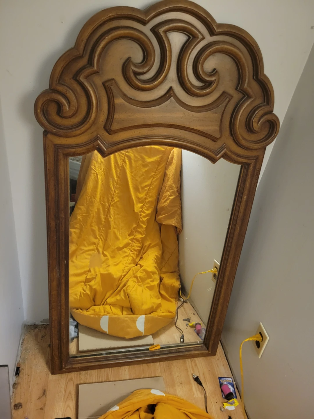 Wooden mirror