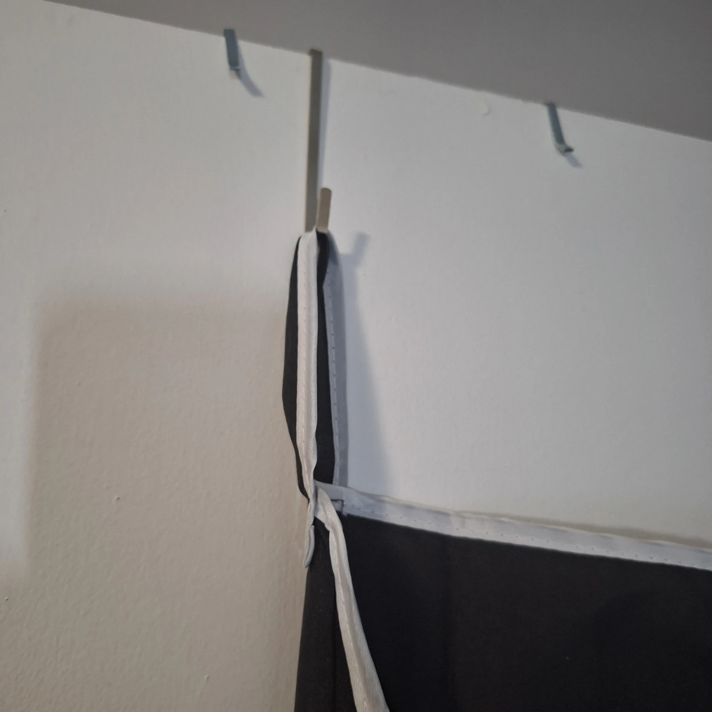 Large Capacity Hanging Laundry Hamper - Black - photo 2