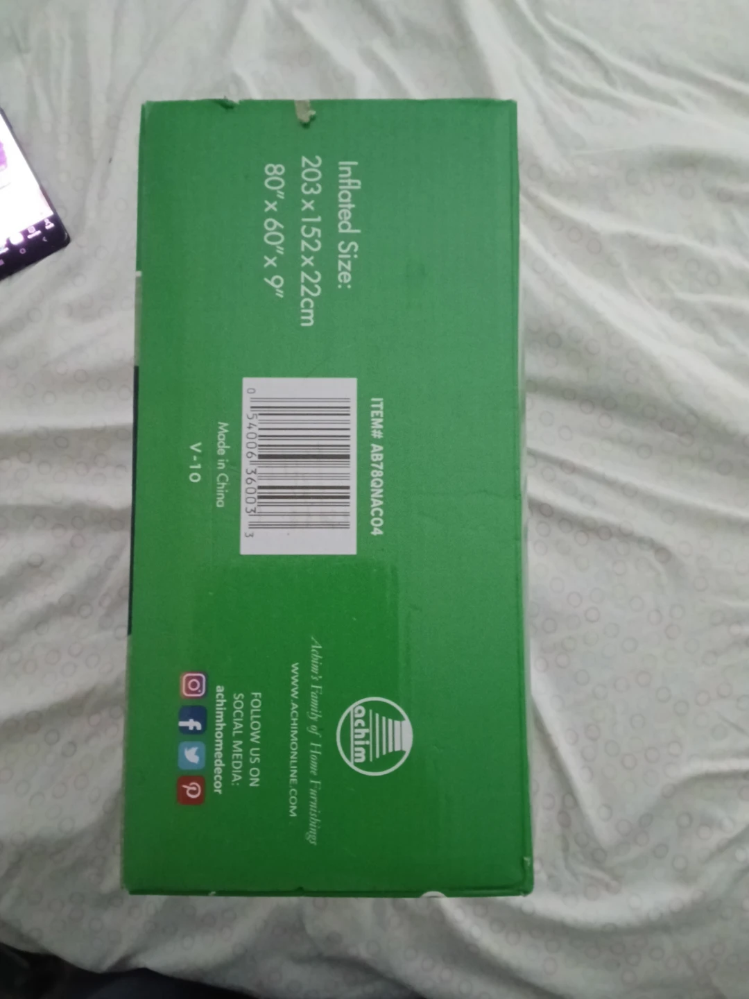 Queen Size Flocked Air Mattress & Electric Pump - photo 2