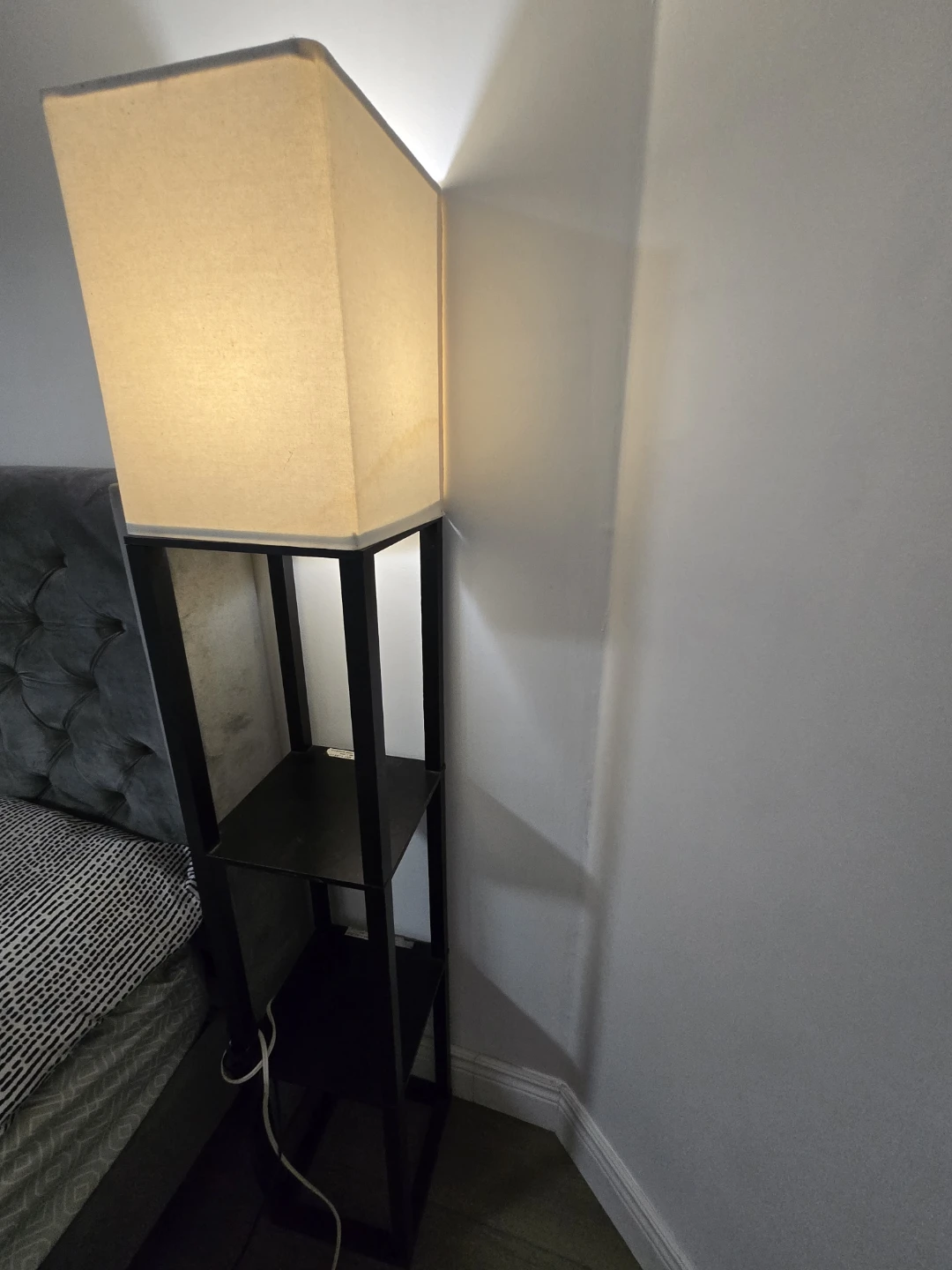 IKEA Lamp with Shelves - Black - photo 3