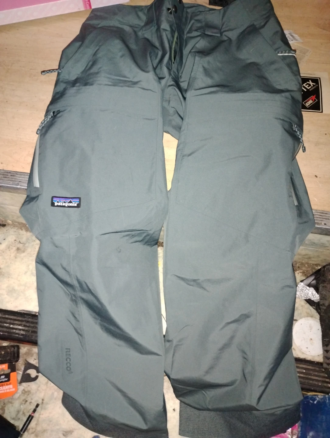 Patagonia W's Storm Shift Pants - Nouveau Green - Size S - photo 2