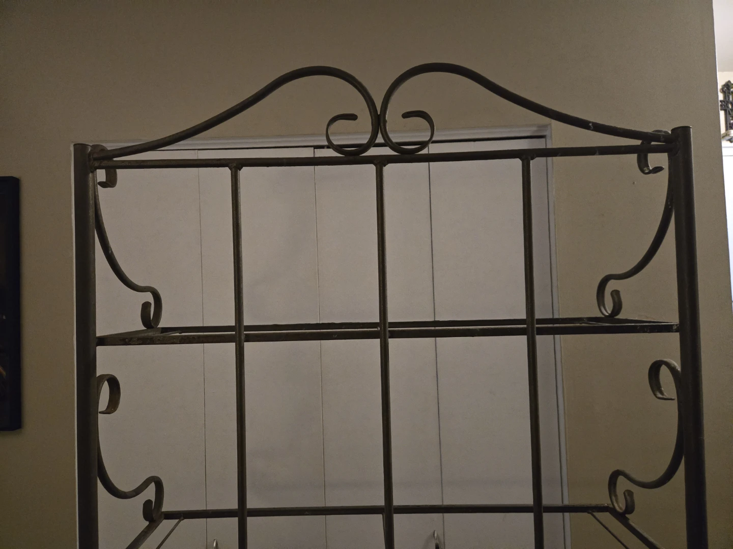 Large 4 Shelf Wrought Iron & Glass Bakers Rack Need Gone ASAP - photo 5