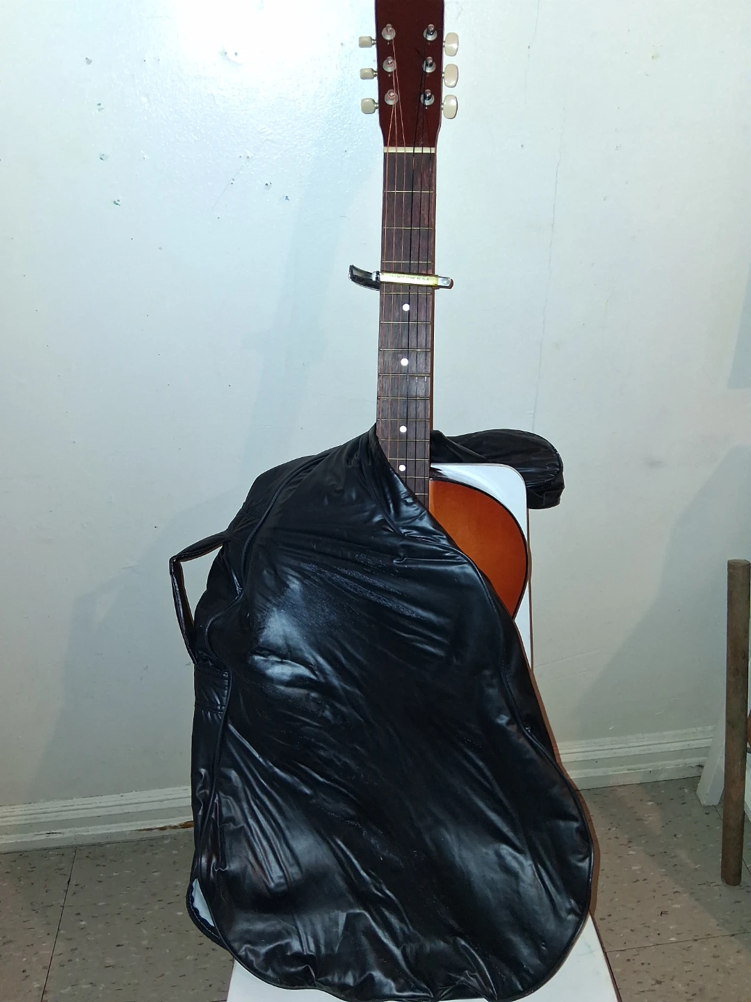 Acoustic Guitar with Case - photo 4