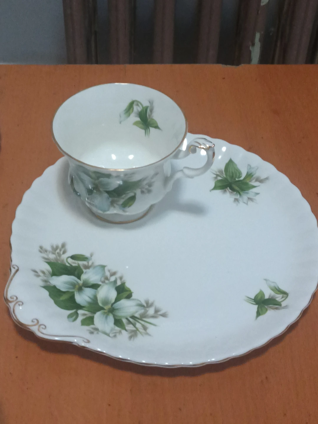 Royal Albert Bone China Trillium set - photo 2