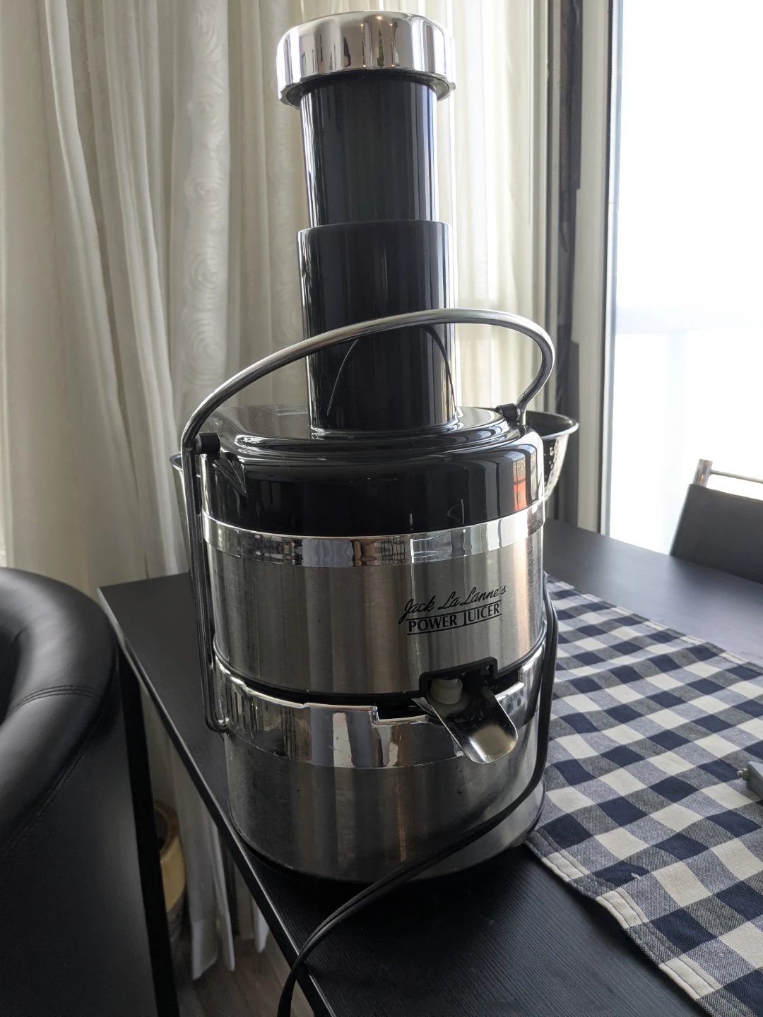 Jack LaLanne's Power juicer - photo 2