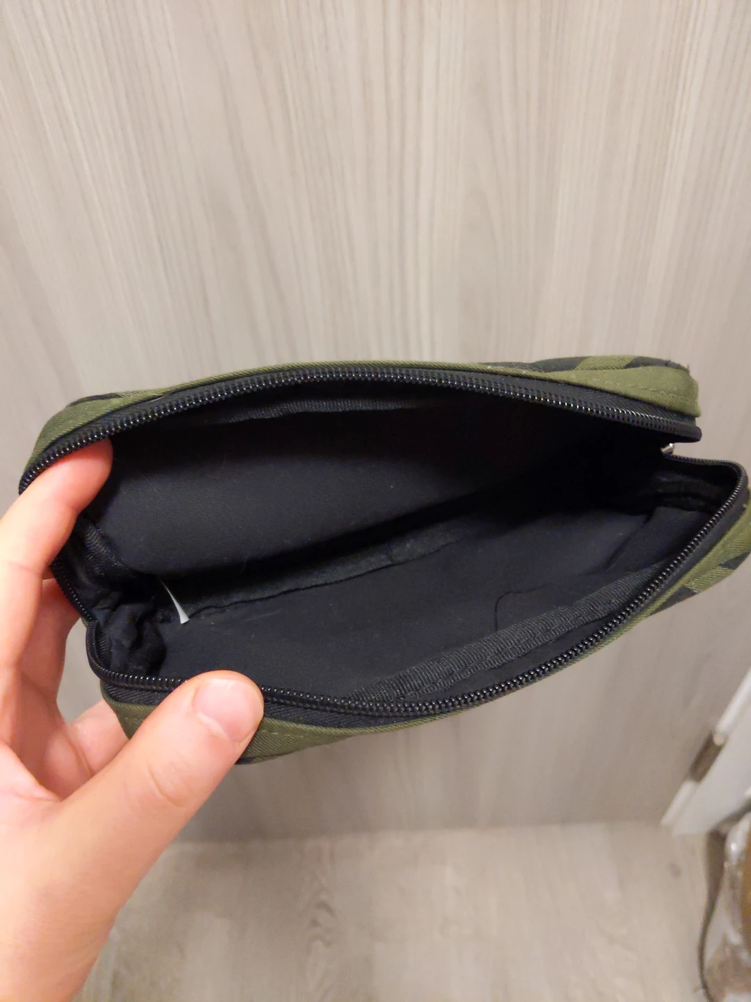 Christian Lacroix Voyage Pouch; toiletry bag, electronic bag - photo 3