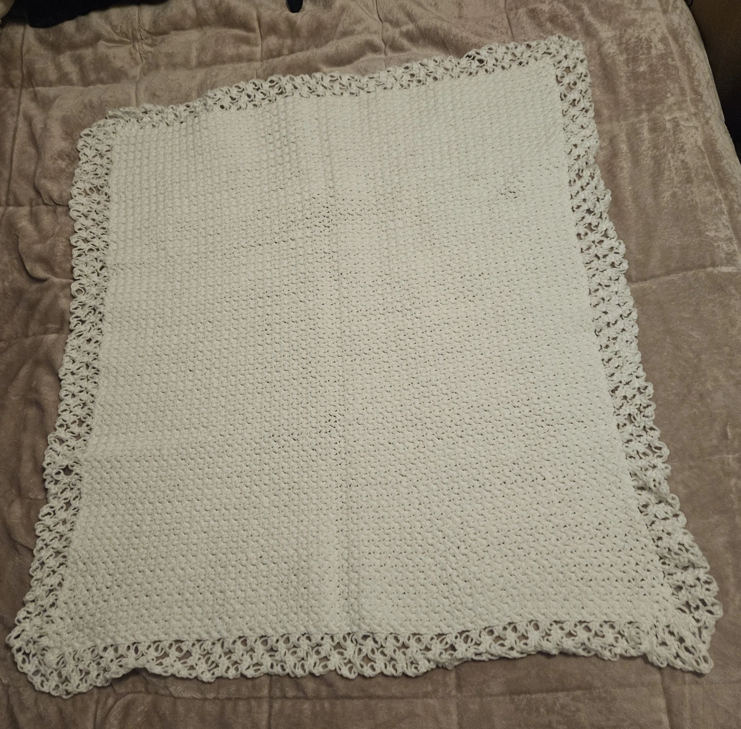 Hand Crocheted Baby Blanket - photo 2