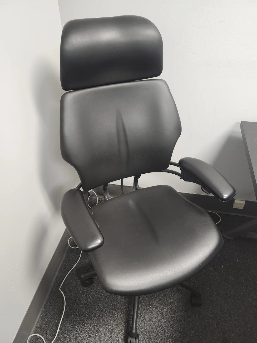 Human Scale Ergonomic Chair