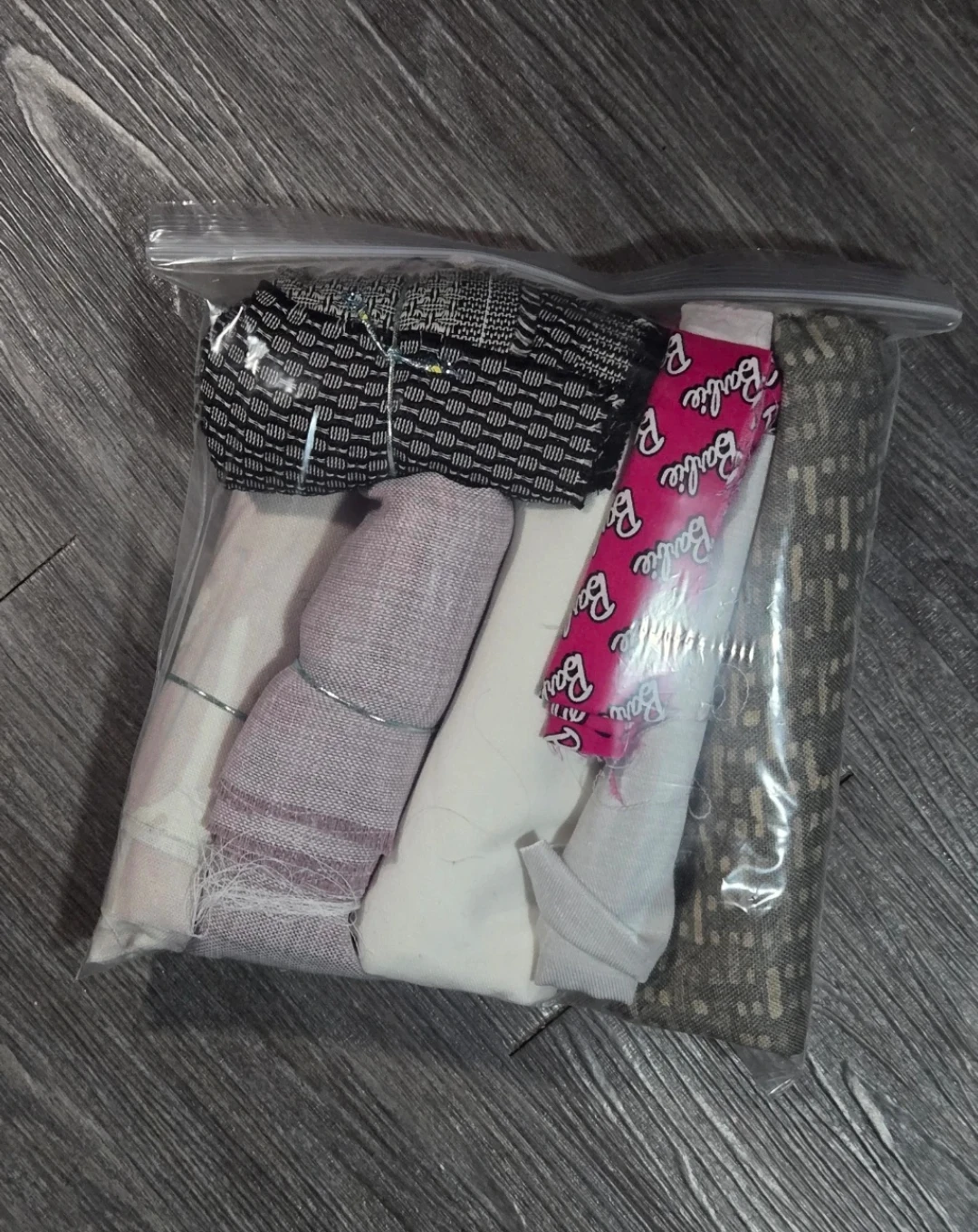 Assorted Fabric Scraps bundle 🧵