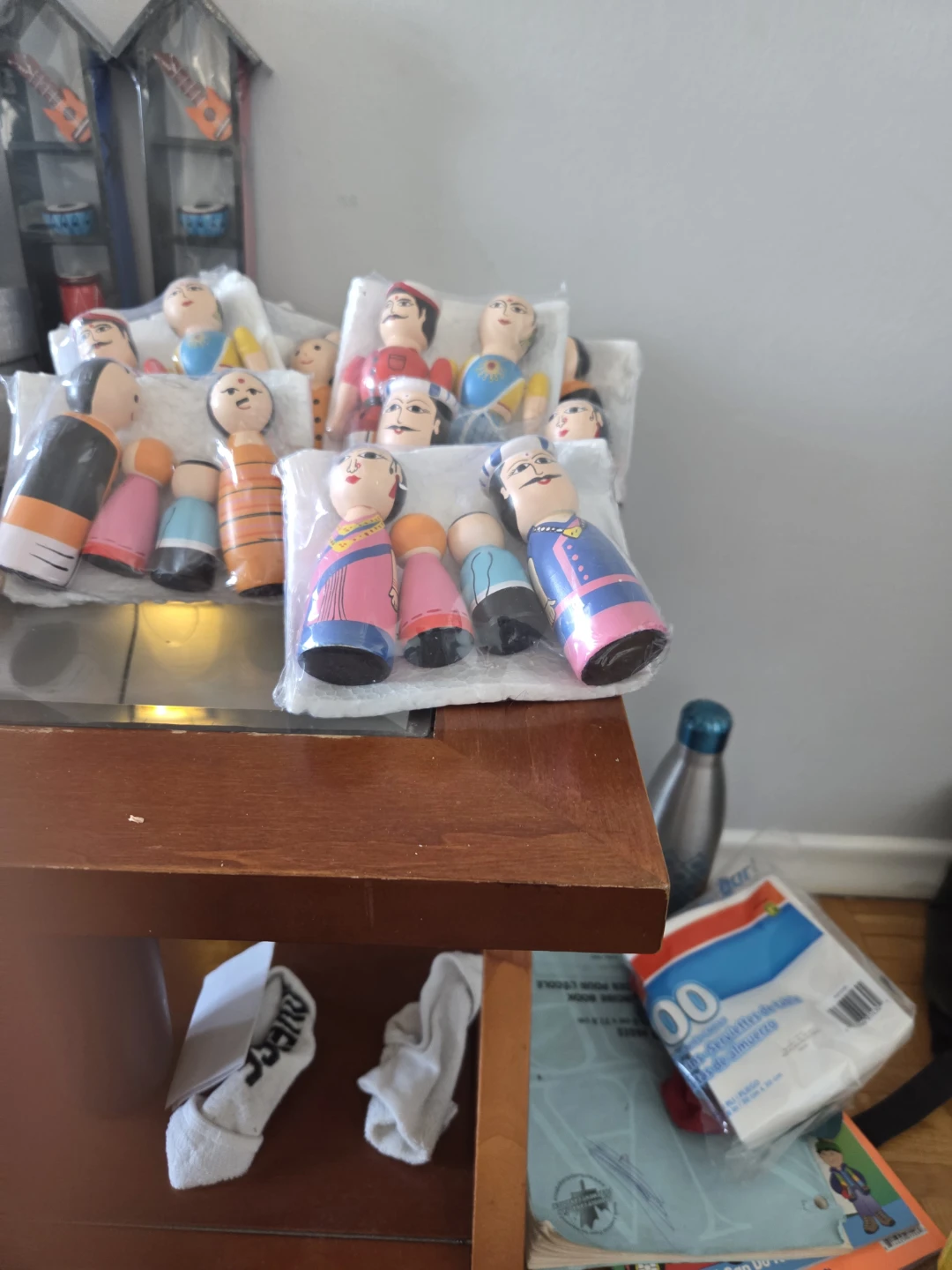 Wooden Family Figurines - Set of 4 - photo 2