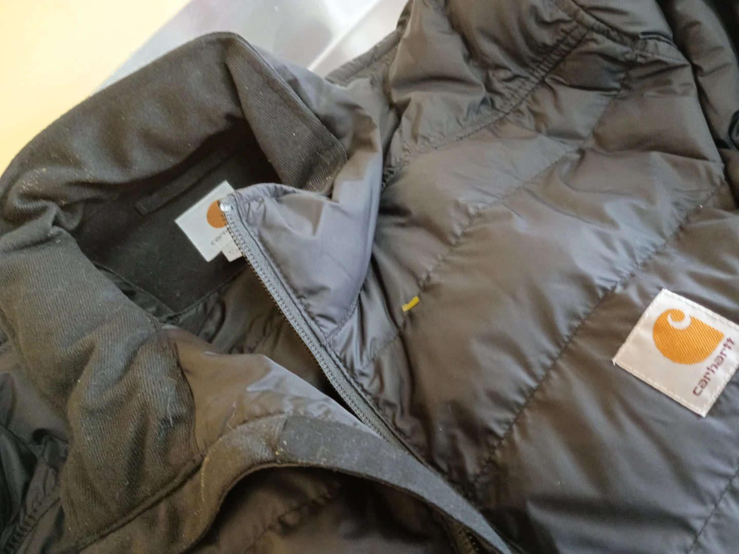 Carhartt puffer jacket large - photo 2