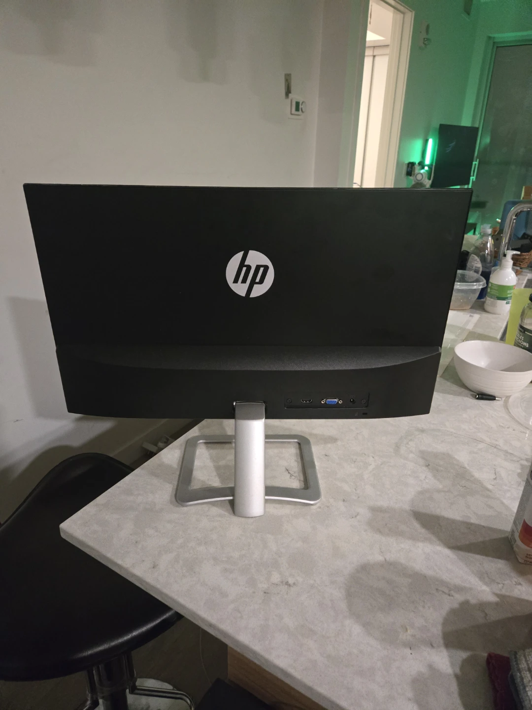 HP Computer Monitor - photo 2
