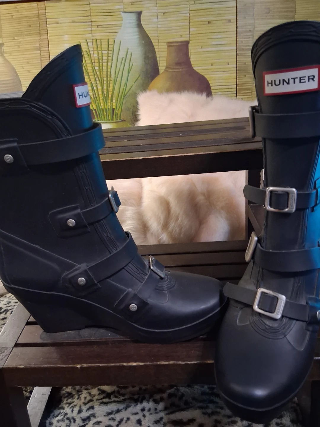 Hunter Black Rubber Wedge Buckle Boots - US 7 - photo 3