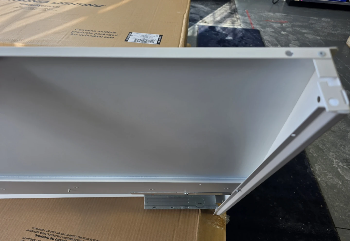 Visioneering LED 2x4 LED Baskit Type Troffer 4000k 120v-347v - photo 2