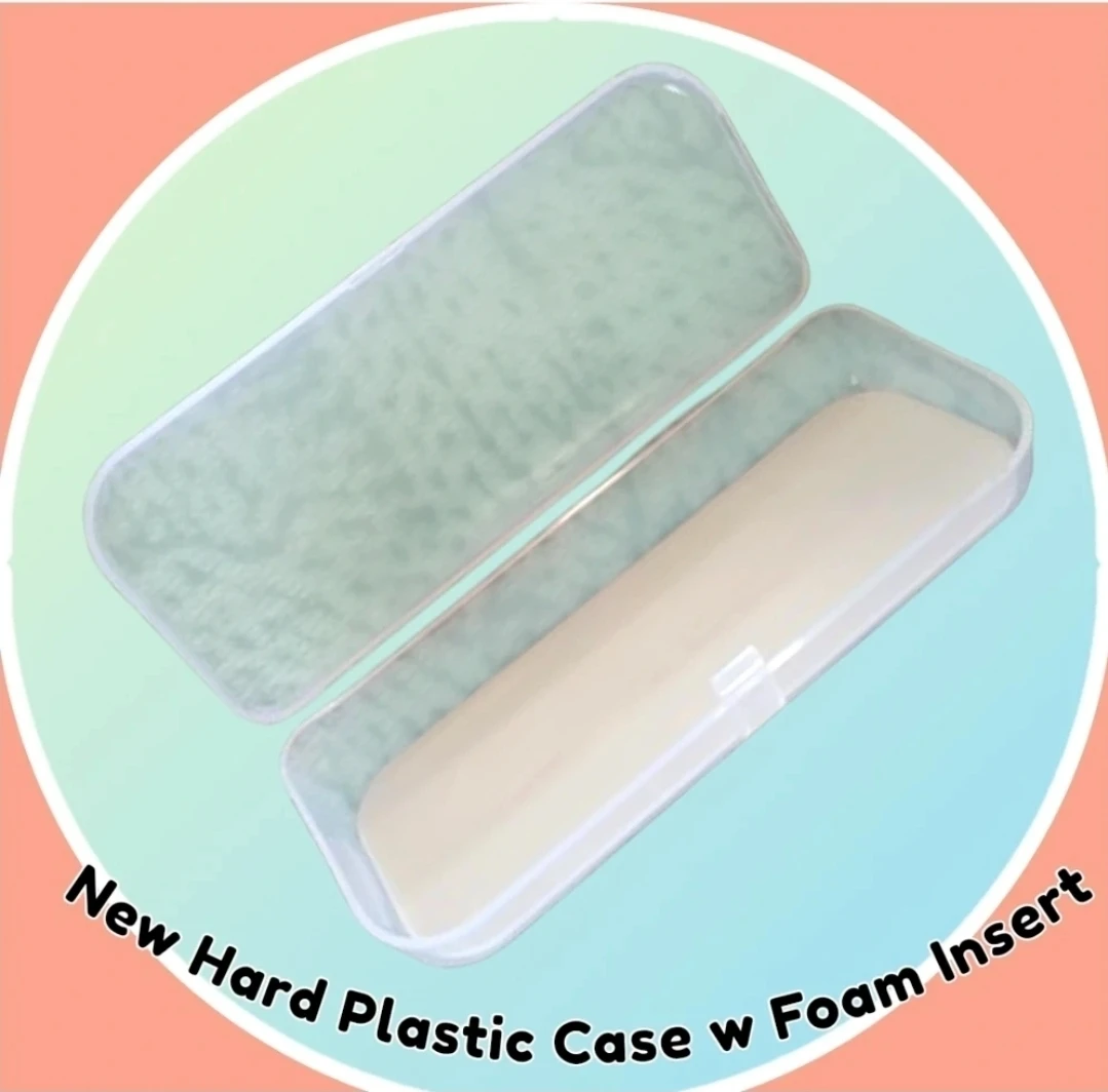 🥕 Plastic Snap Close Pencil Case