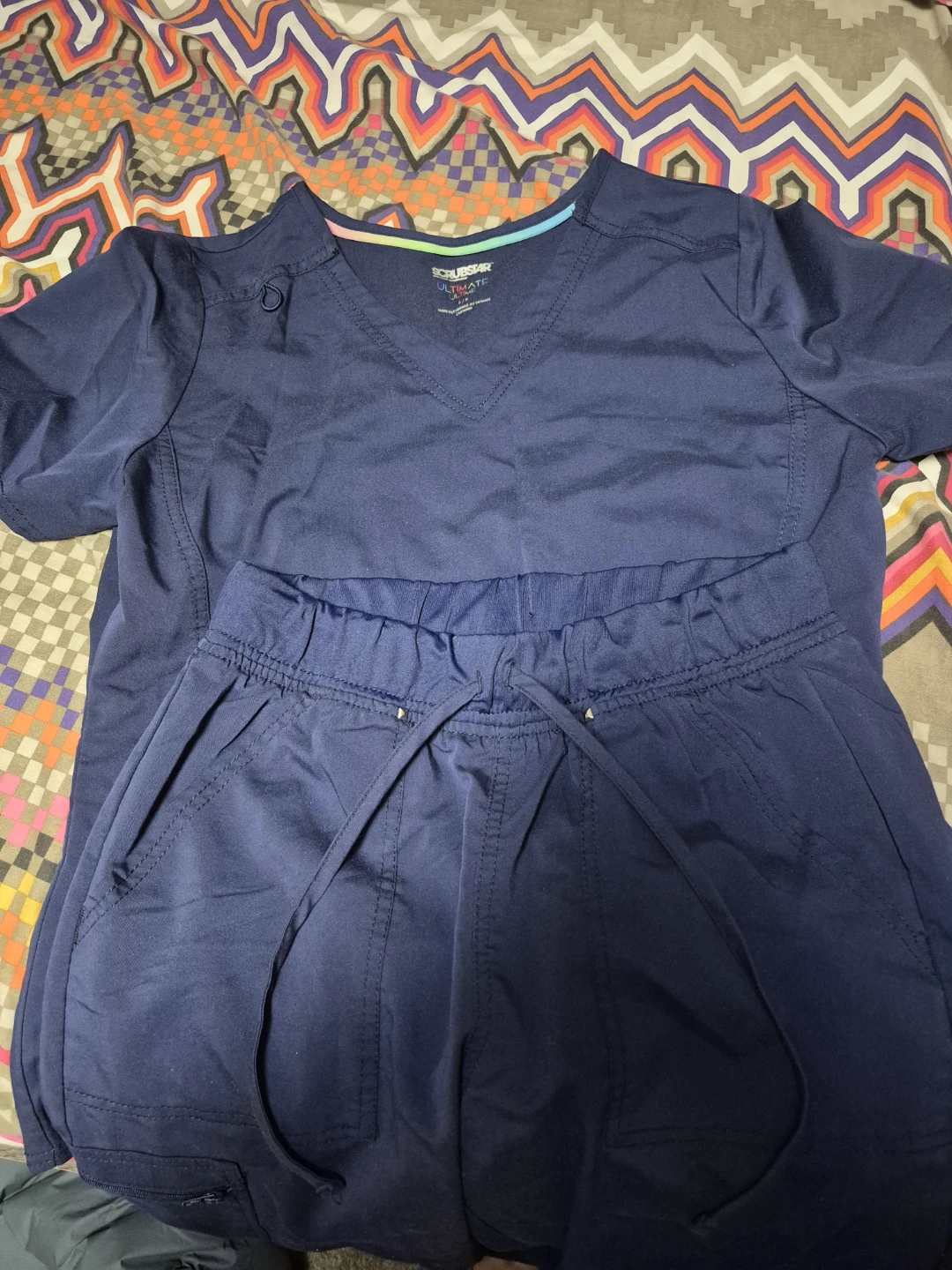 Women's scrubs uniform