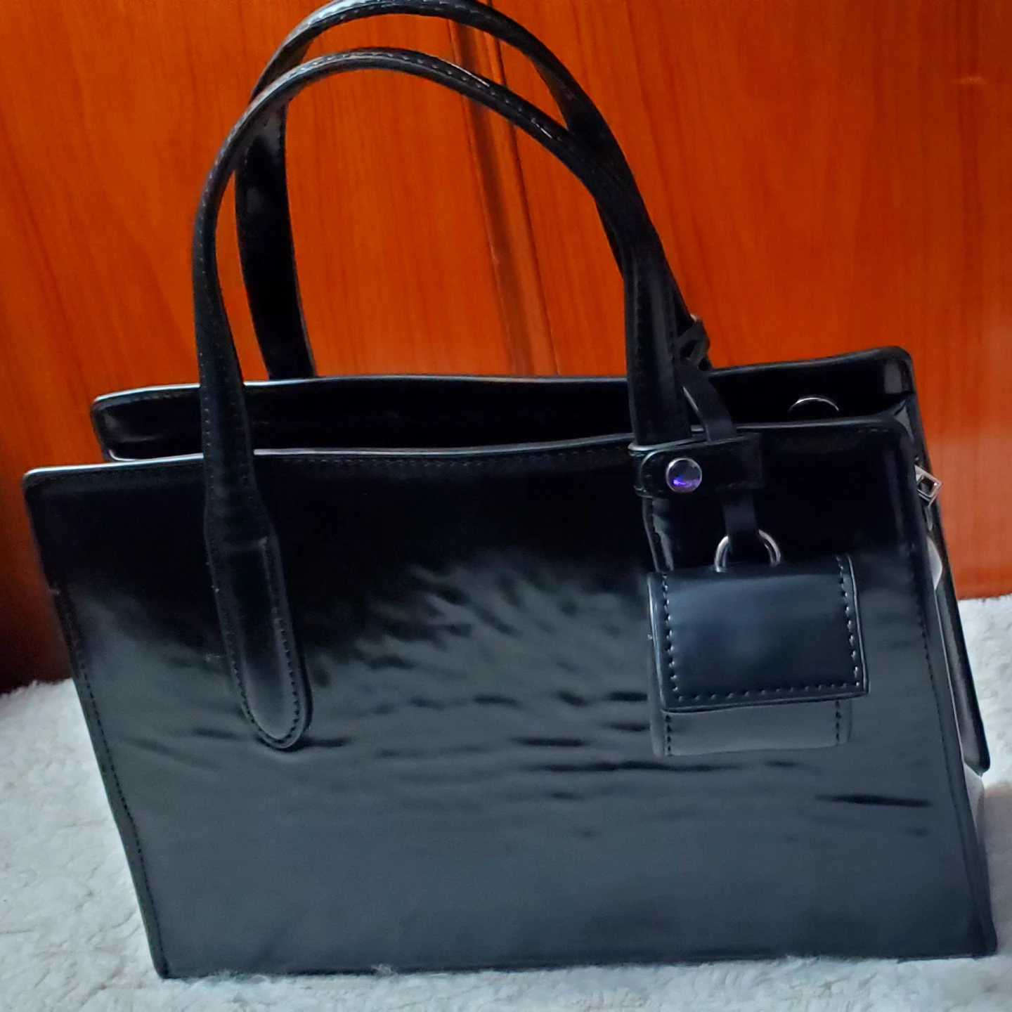 MNG Black Patent Leather Tote Handbag - photo 3