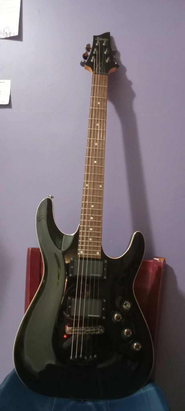 Black Electric Guitar w/ Crossrock Gig Bag