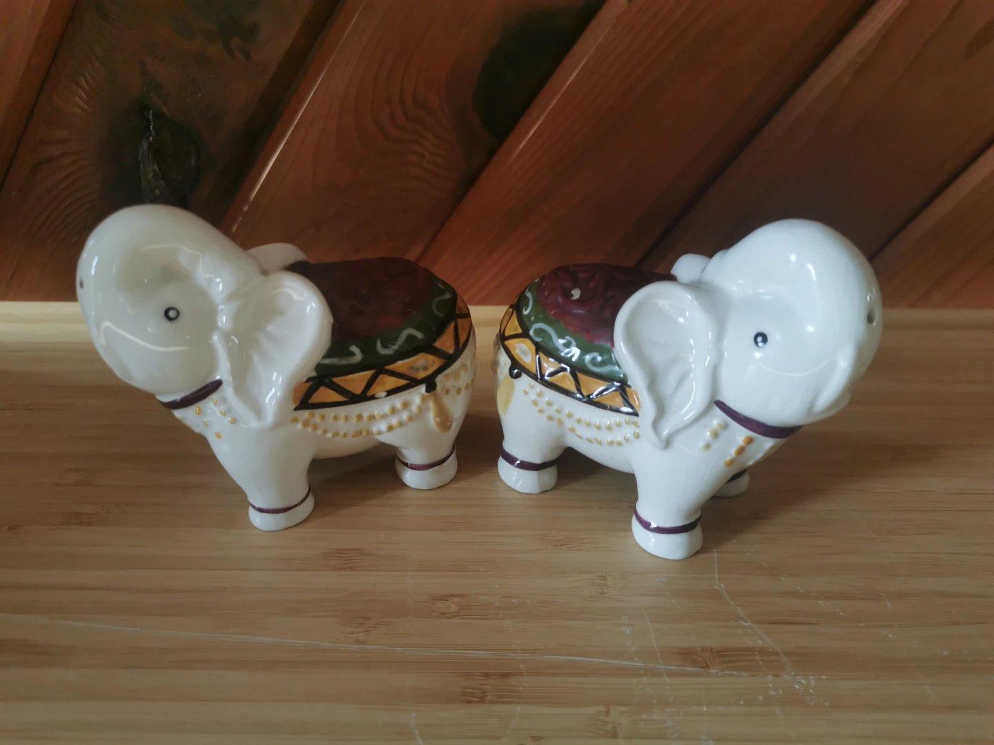 Pier 1 Elephant Salt and Pepper Shakers - photo 4