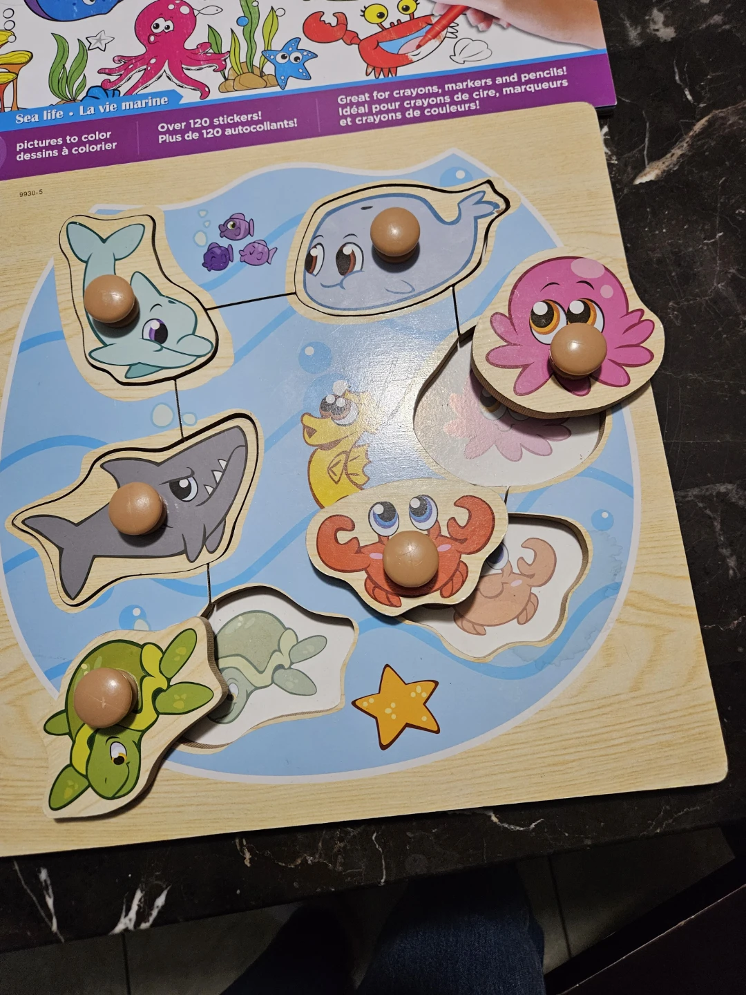 Jumbo Sea Life Coloring Pad with Stickers & Wooden Puzzle - photo 2