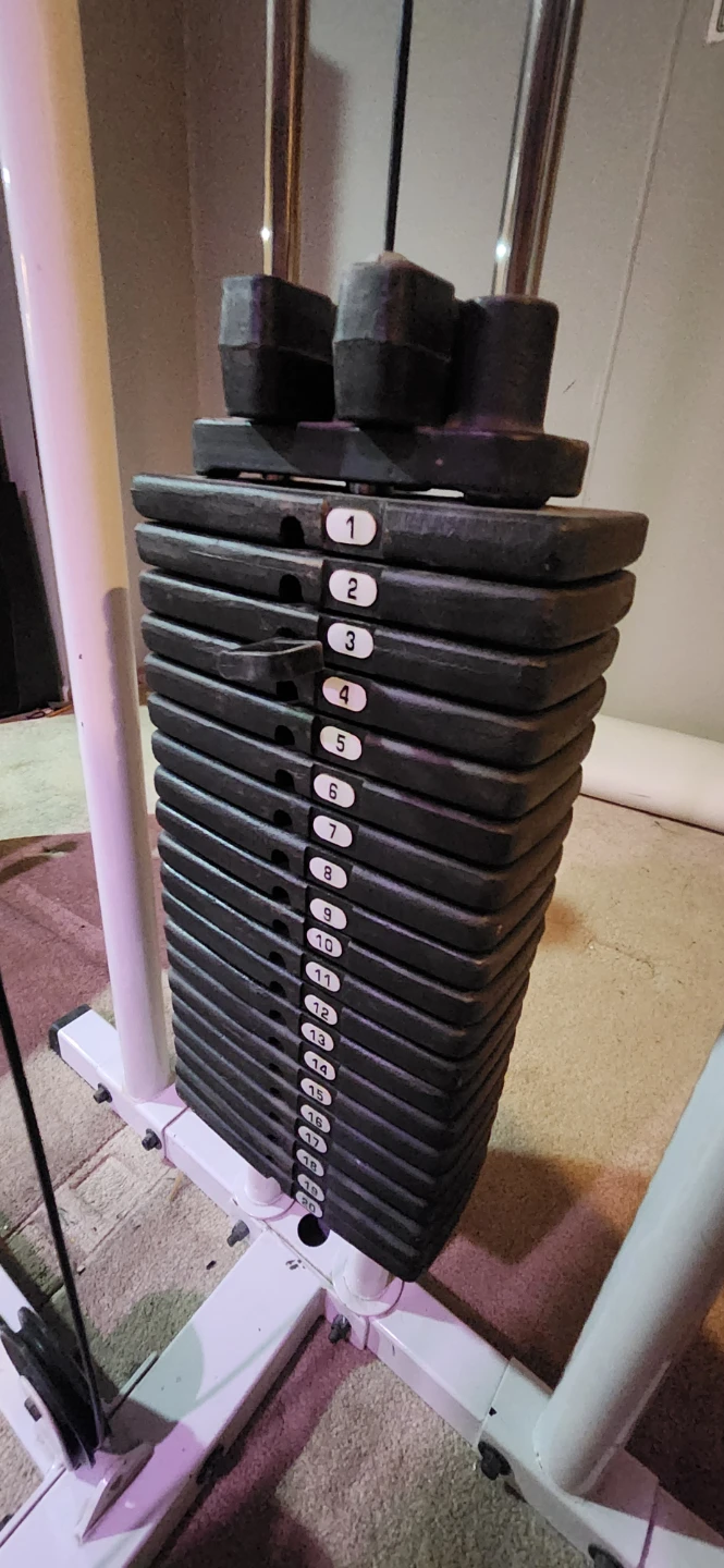 Body Solid Home Gym with Attachments - photo 4