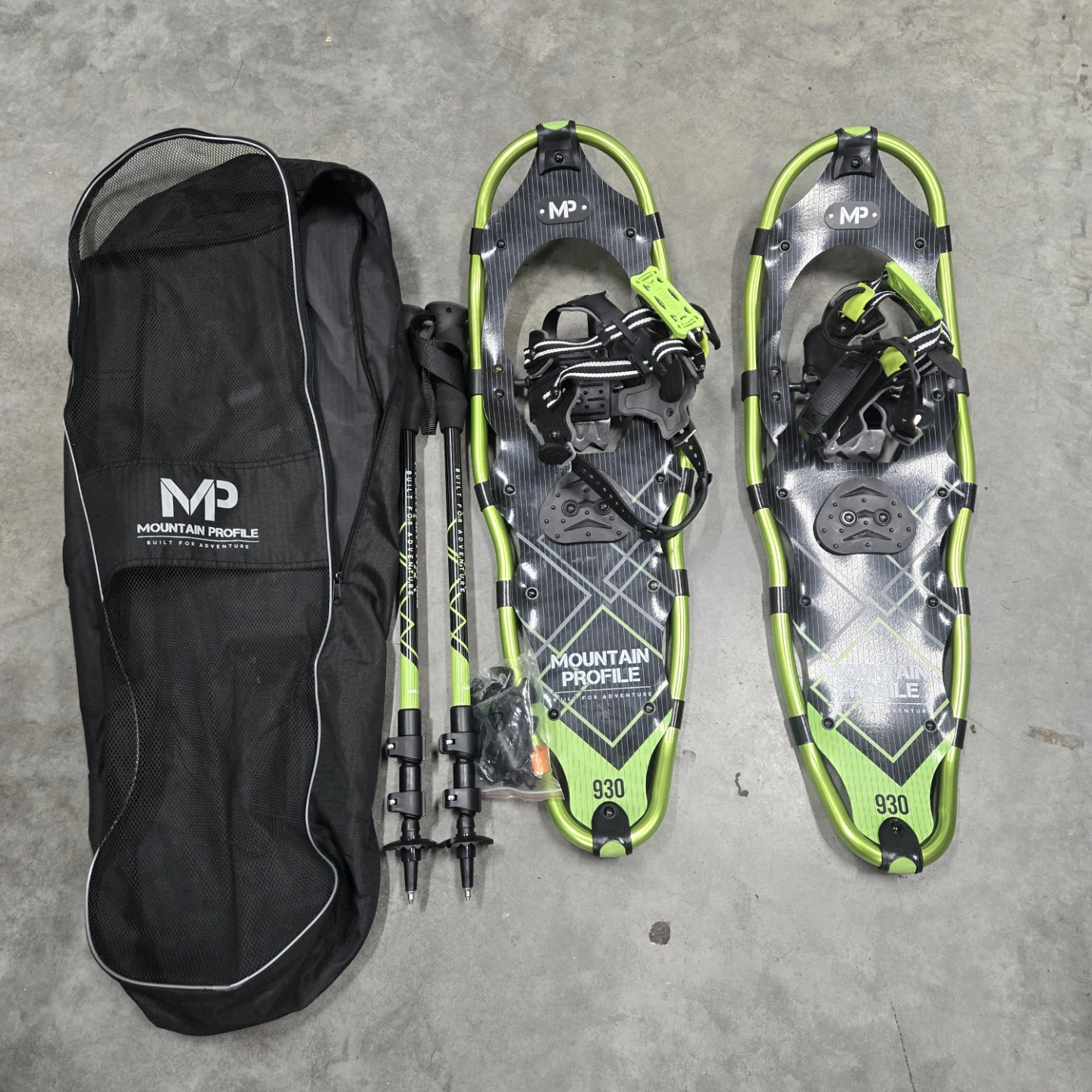 Mountain Profile 930 Snowshoes with Bag & Poles