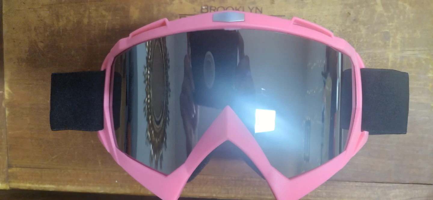 SKI GOGGLES BRAND NEW