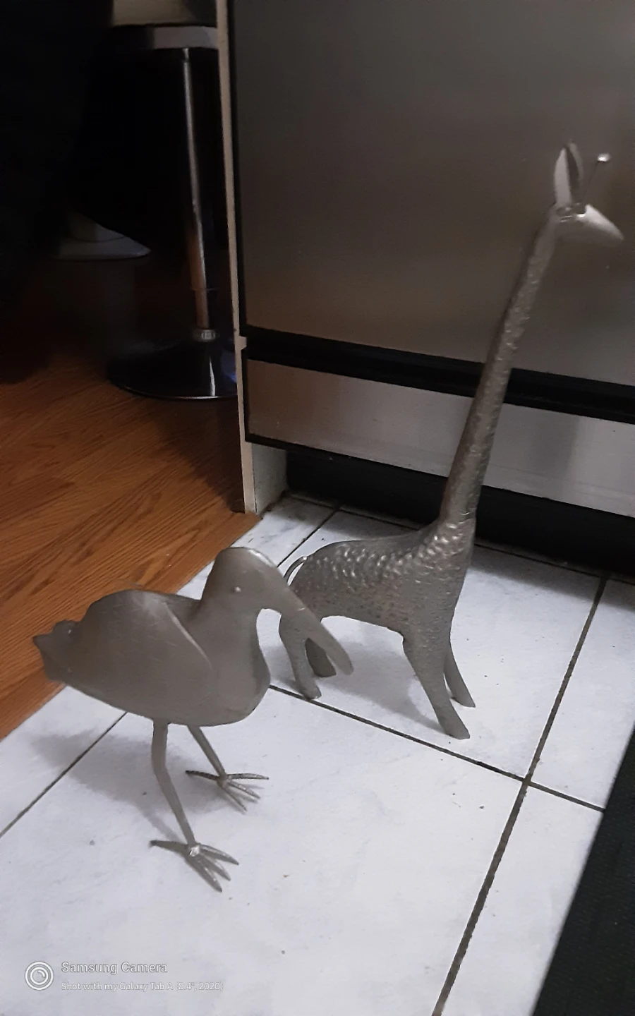 Decorium Metal Bird and Giraffe Figurines