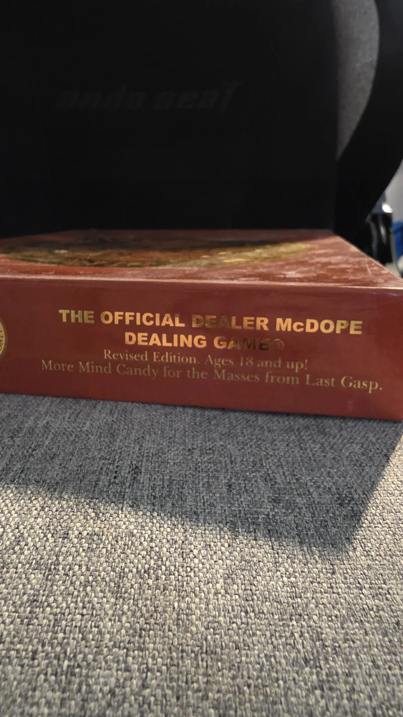The Official Dealer McDOPE Dealing Game - Revised Edition - photo 2