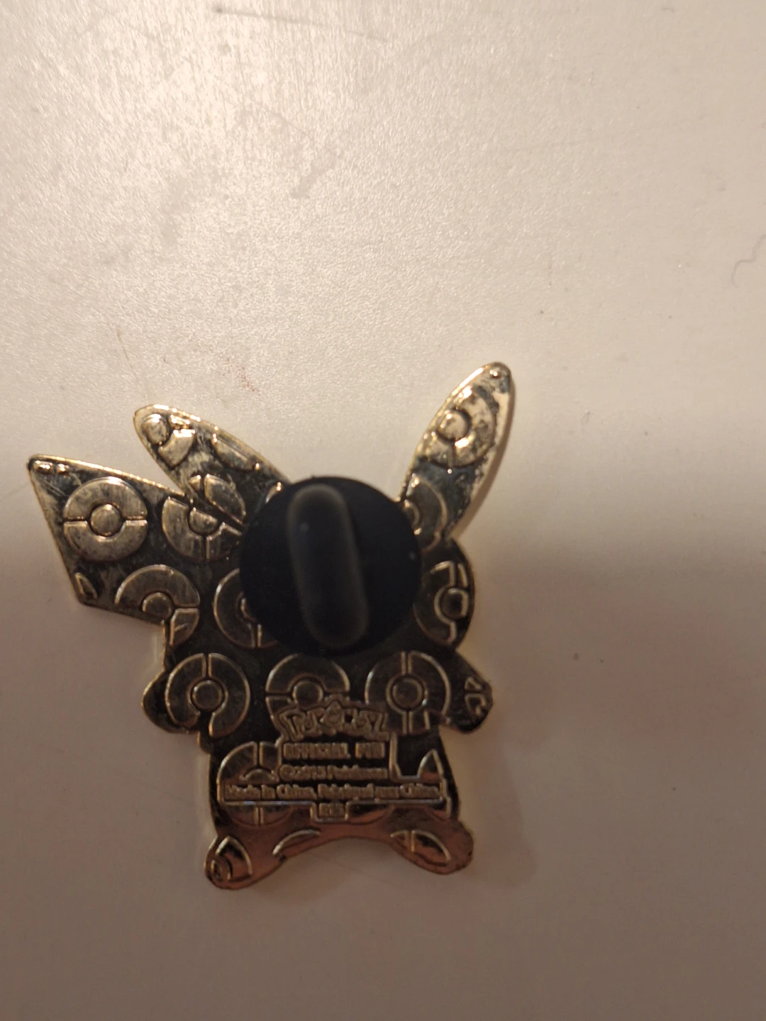Pikachu Legendary Collection Pin 2015 - photo 4